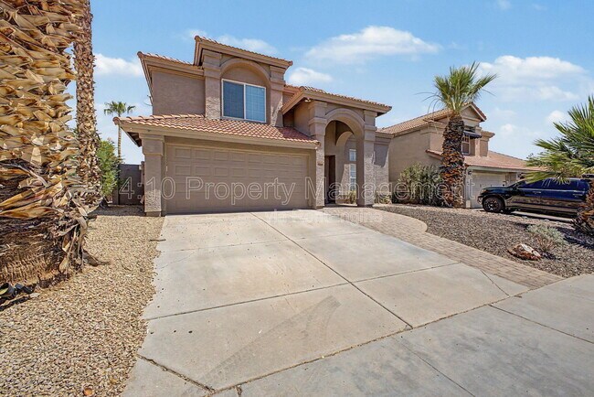 Building Photo - 3236 E Hiddenview Dr