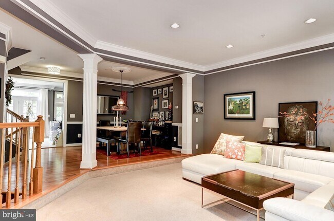 Foto del edificio - 4908 Waple Ln