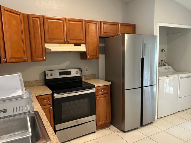 Foto del edificio - 12331 Antonio Cir