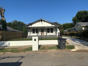 Building Photo - 363 S Zunis Ave