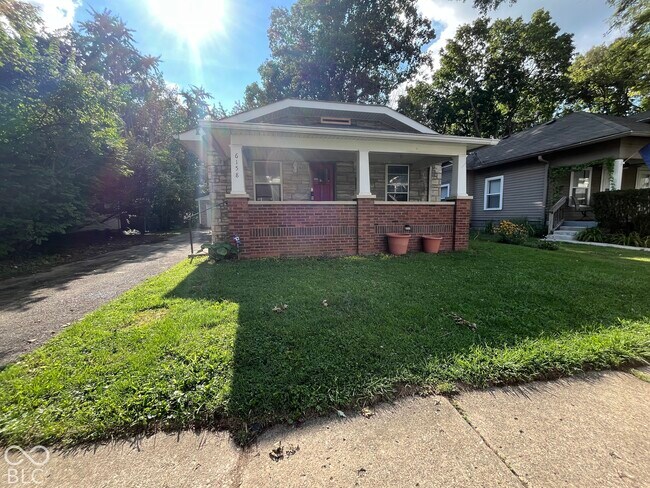 Building Photo - 6158 Winthrop Ave