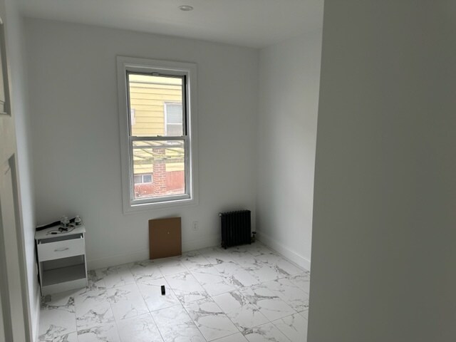 Building Photo - 454 Avenue Y