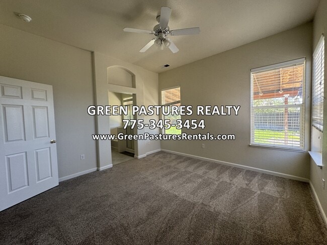 Building Photo - 1045 Brierwood Ln