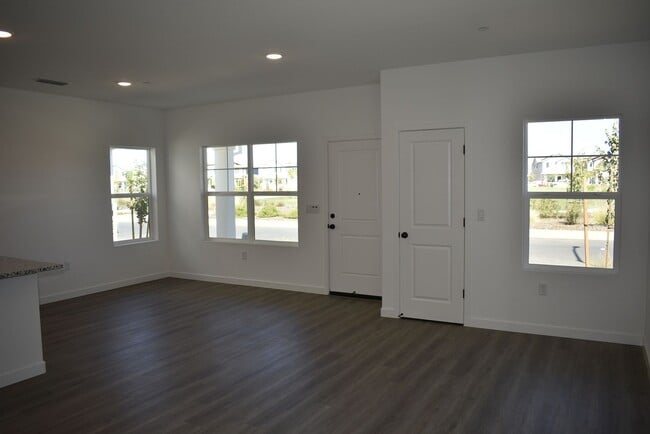 Building Photo - 4290 Aura Way