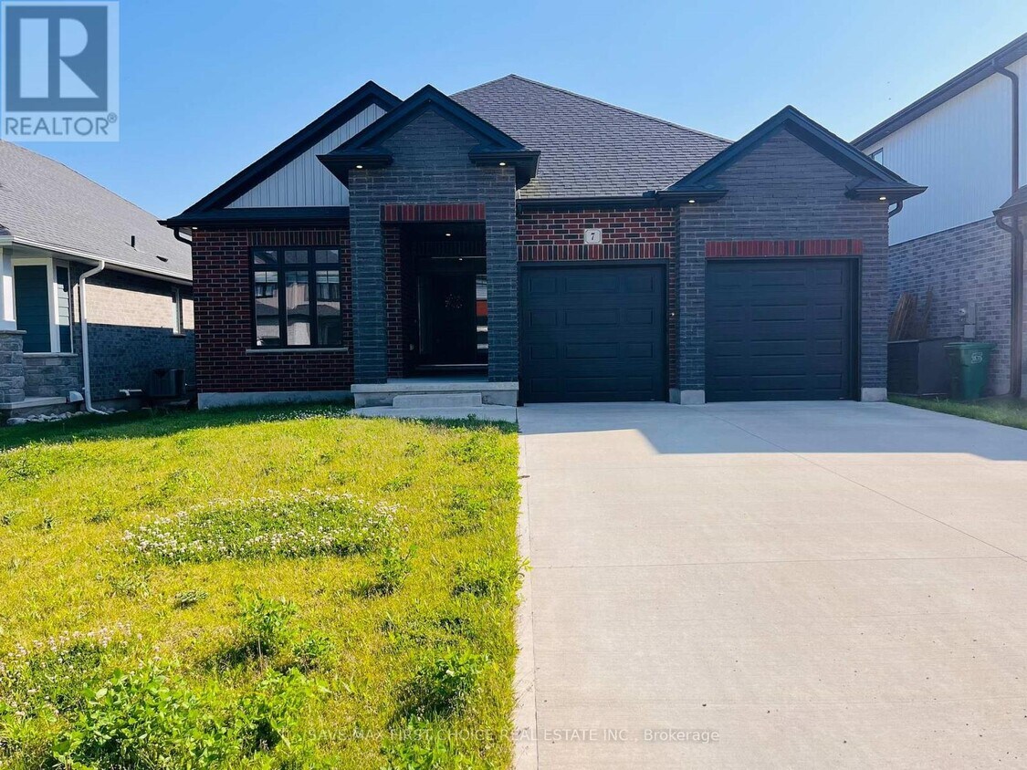 Primary Photo - 7 Rea Ct
