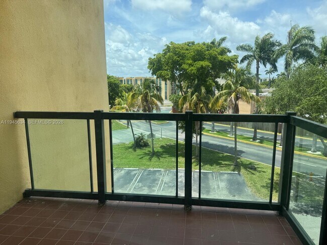 Foto del edificio - 11780 SW 18th St