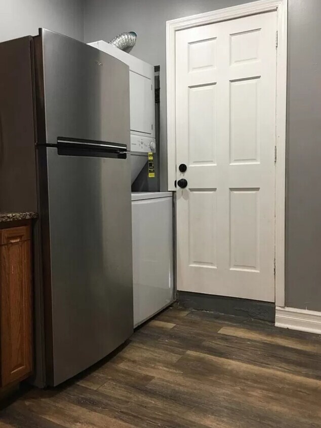 Foto principal - 640 Crescent St