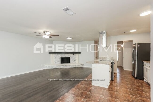 Building Photo - 9504 Cutleaf Court