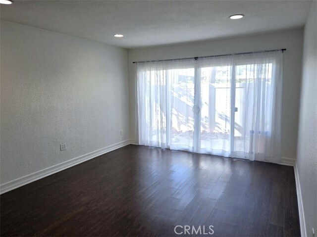 Foto del edificio - 1101 W MacArthur Blvd