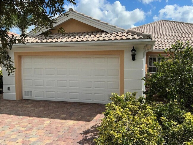 Building Photo - 11616 Garessio Ln