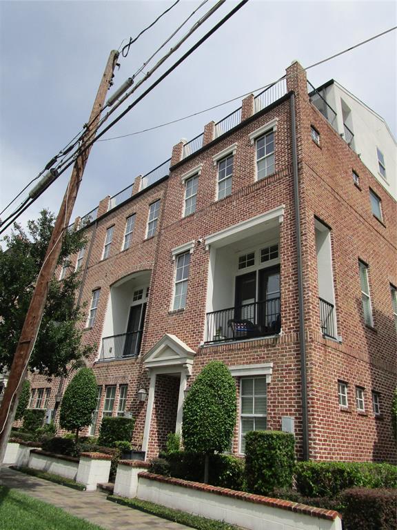 Primary Photo - 1027 St Charles St