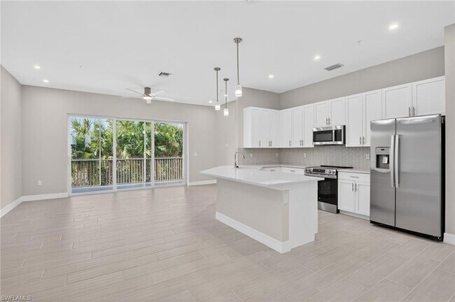 Building Photo - 286 Indies Dr E