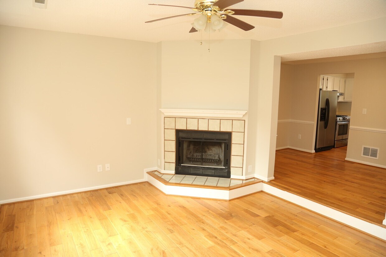 Primary Photo - 3 Bedroom Townhouse in Minor Hill