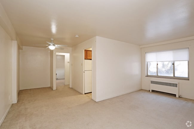 1BR - Living Room - Amberson Gardens