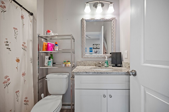 Building Photo - 805 Lafayette St