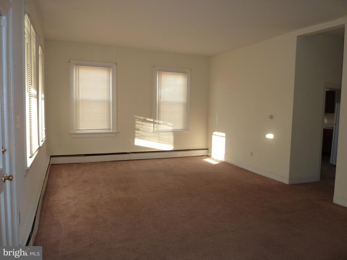 321 Camden Ave, Salisbury, MD 21801 Townhome Rentals in Salisbury MD