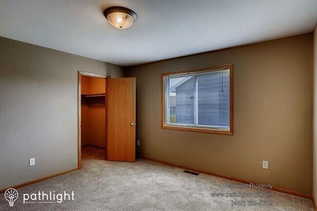 Building Photo - 1205 Olivia St SE, New Prague, MN, 56071