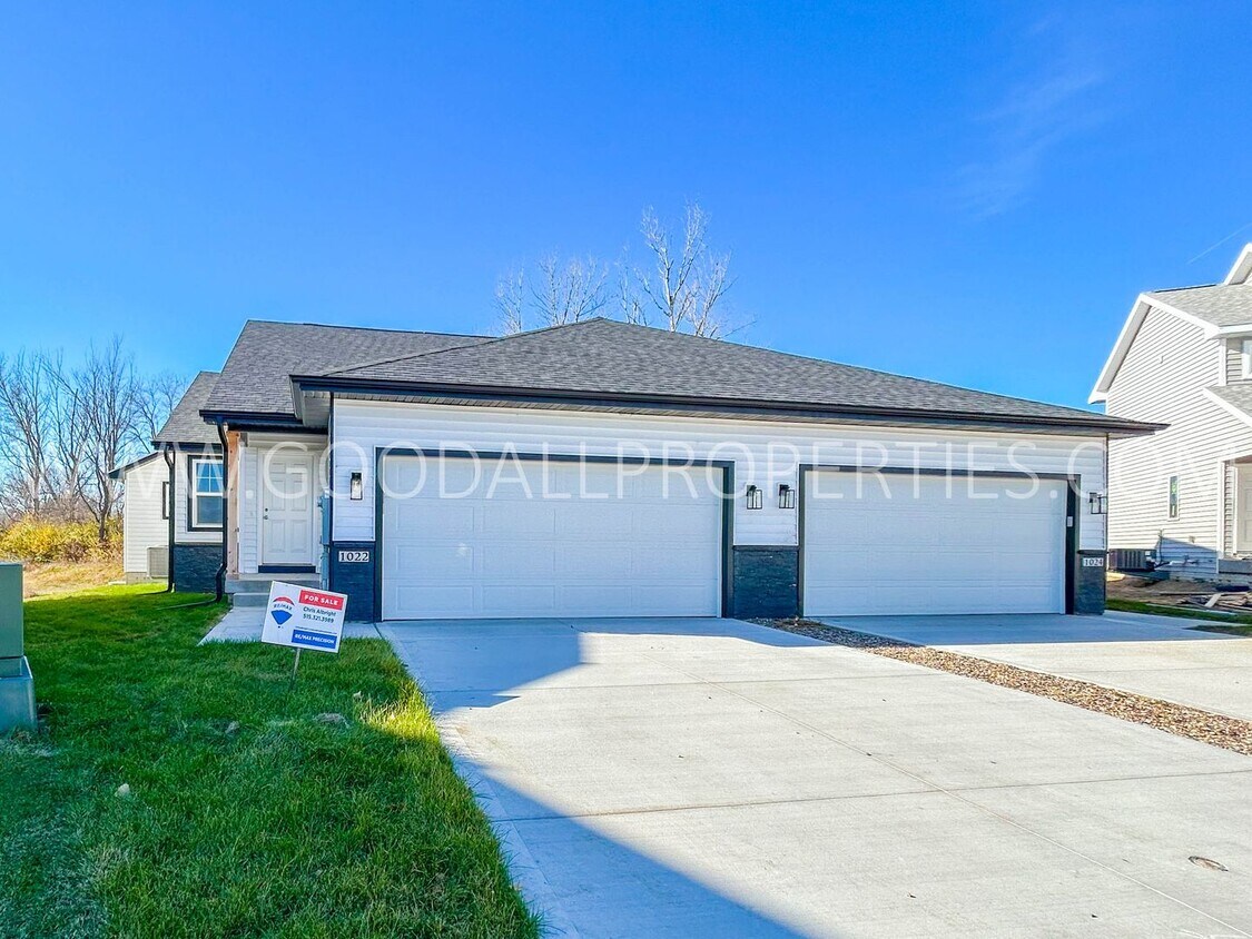 1022 Adler Ct, De Soto, IA 50069 House Rental in De Soto, IA