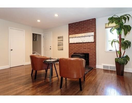 Building Photo - 76 Hoitt Rd