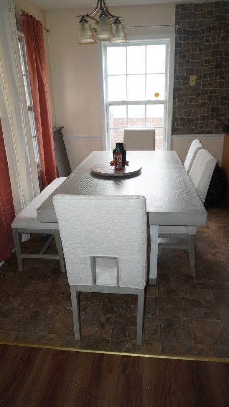 Foto del edificio - 3409 Summerfield Dr