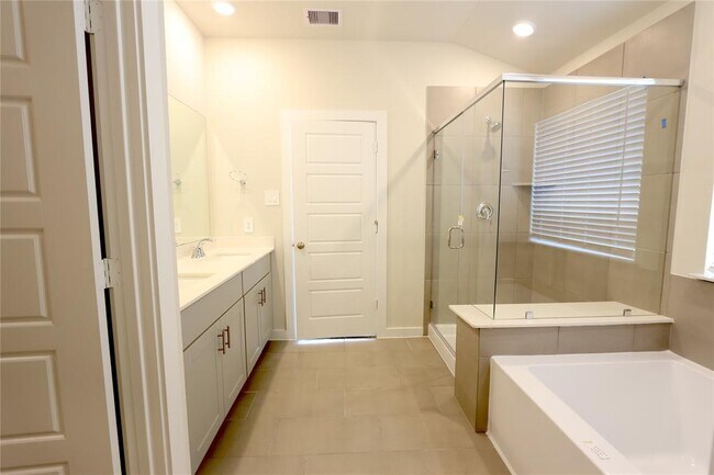 Building Photo - 1480 Waggoner Rnch Trl