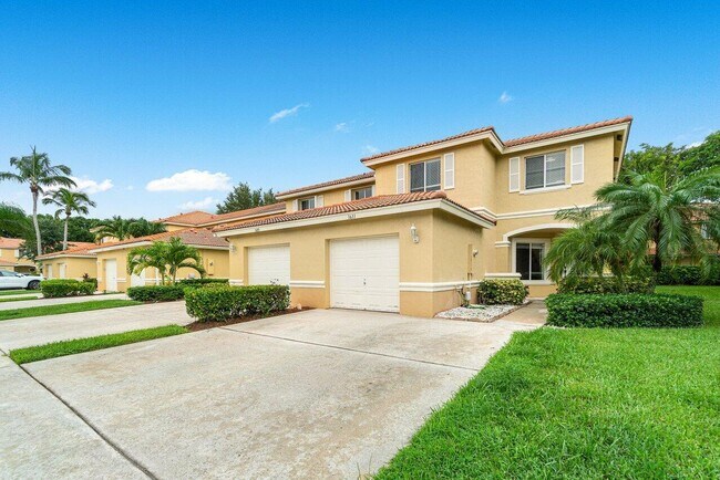 Building Photo - 1611 Cetona Dr