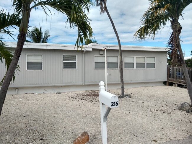 Building Photo - 216 Humpty Dumpty Dr