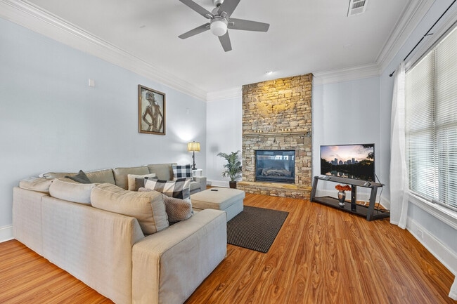 Building Photo - 1267 Atlantic Dr NW