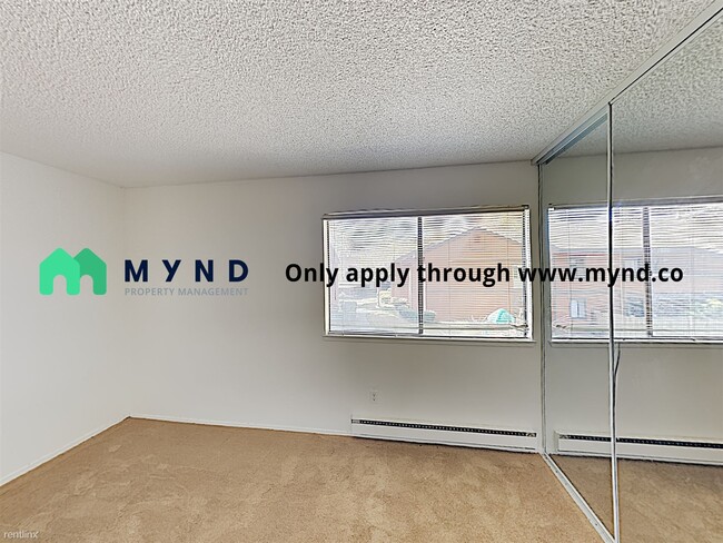 Foto del edificio - 38627 Cherry Ln