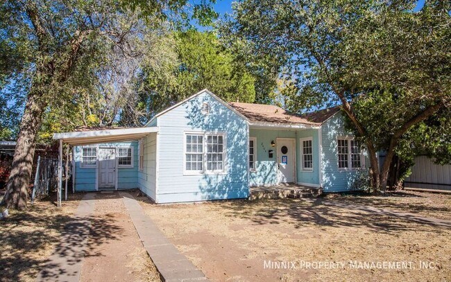 Foto del edificio - 2404 27th St