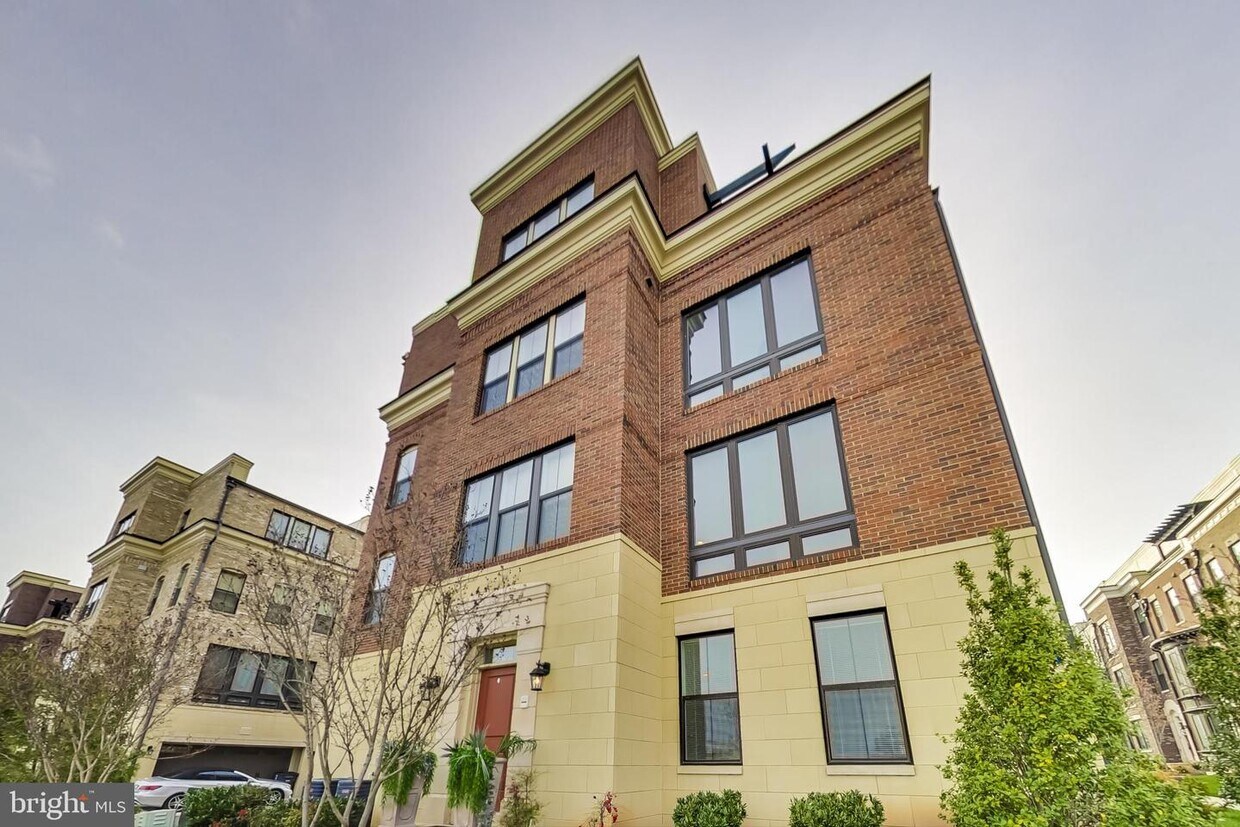 501 Halliard Ln, Oxon Hill, MD 20745 Townhome Rentals in Oxon Hill MD