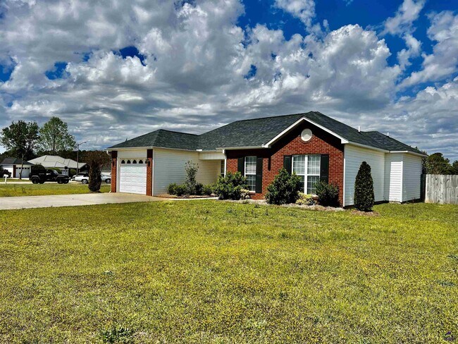 Building Photo - 201 Tyson Glen Dr