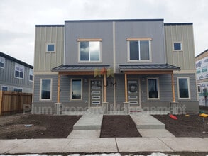 Building Photo - 4724 Giada Dr