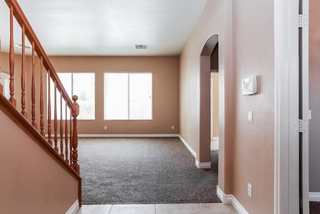 Building Photo - 3729 White Lion Ln