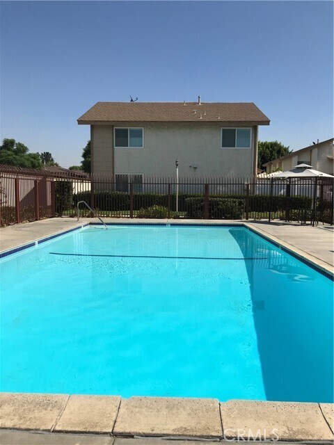 Foto del edificio - 12836 12th St