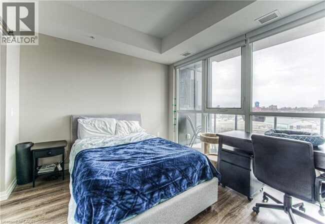 Building Photo - 108 Garment St