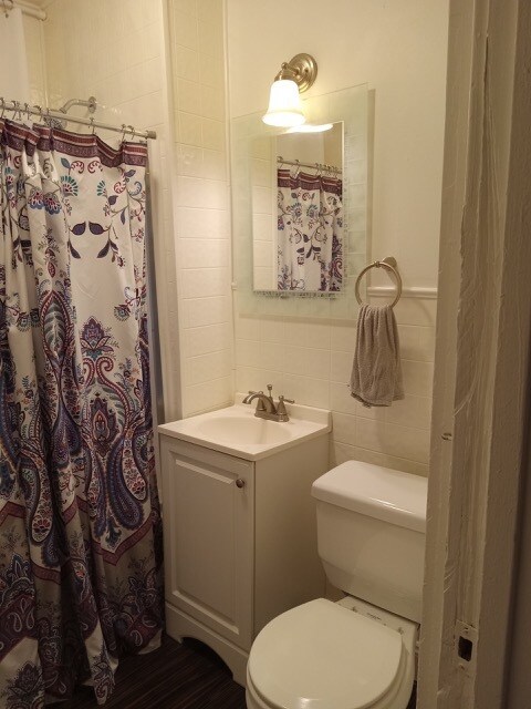 Building Photo - 5316 Highland Ave