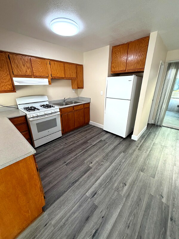 Foto del edificio - 610 Silverwood Ave