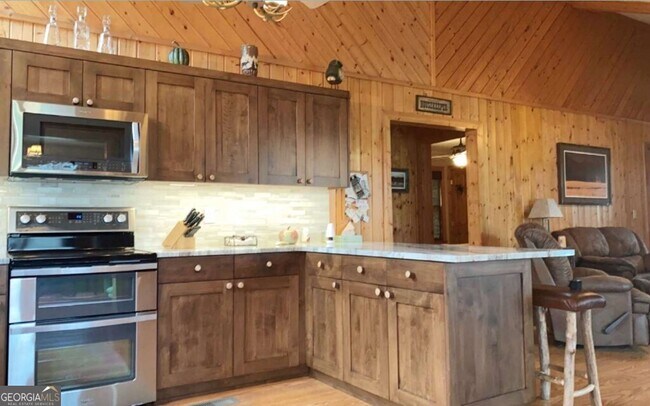 Foto del edificio - 174 Lost Valley Ln