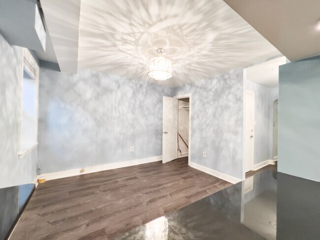 Building Photo - 14 Fayette St