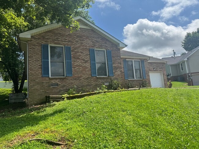 Building Photo - 140 Whitehall Dr