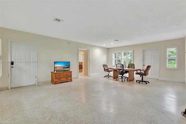 Building Photo - 4 br, 3 bath House - 20 N Bel Air Dr