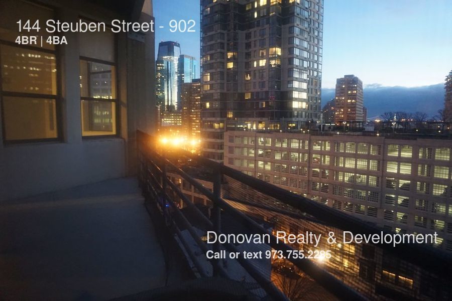 Building Photo - 144 Steuben St