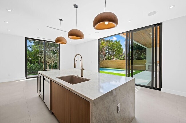 Foto del edificio - 2324 SW 26th St