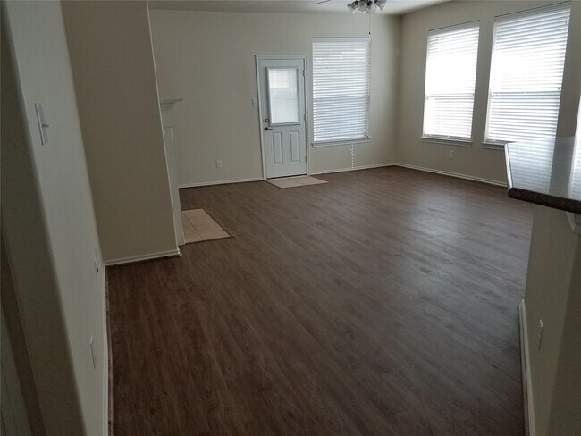 Building Photo - 25814 Orchard Knoll Ln