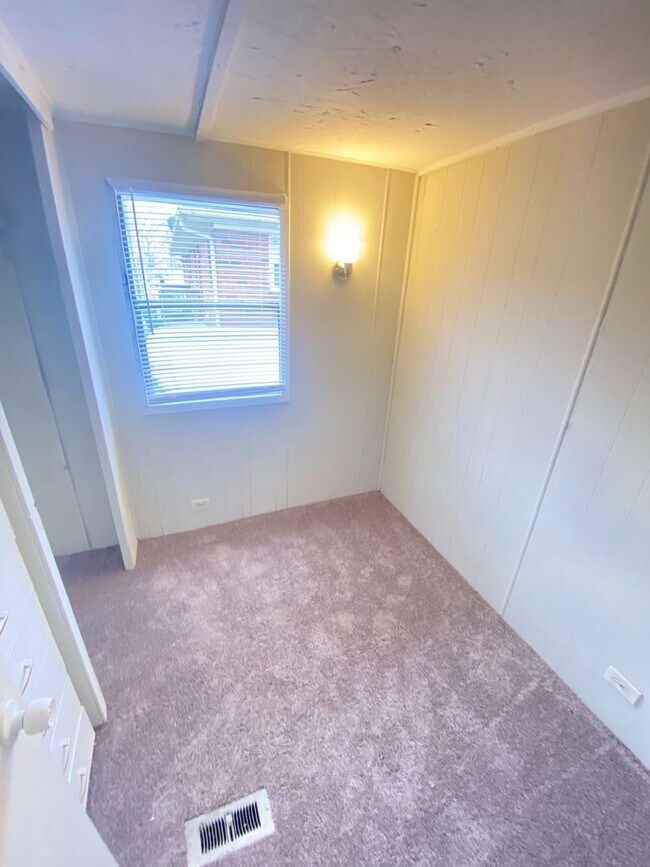 Foto del edificio - 2bed/1bath trailer in downtown Landis all electric