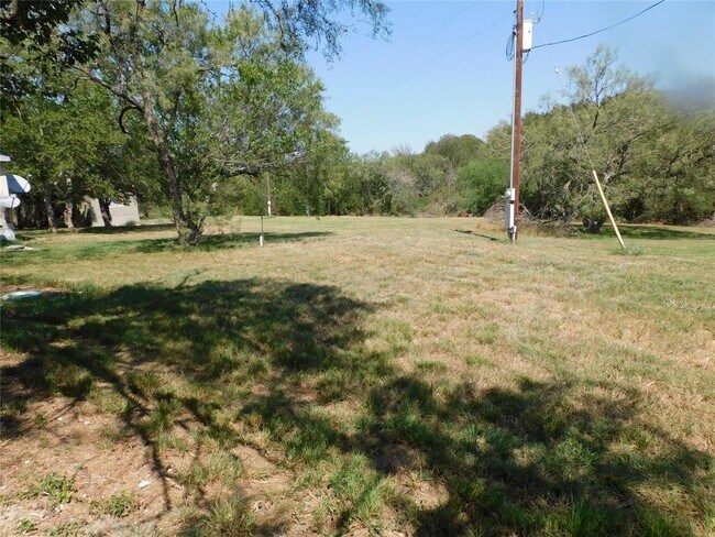 Building Photo - 136 Bullfrog Holler Rd