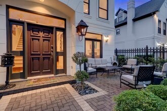 Building Photo - 5313 Fayette St