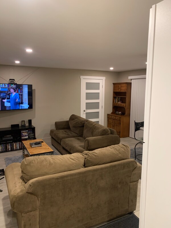 Foto del edificio - 525 S Raleigh St