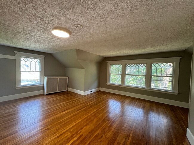 Photo - 6 Everit St Apartment